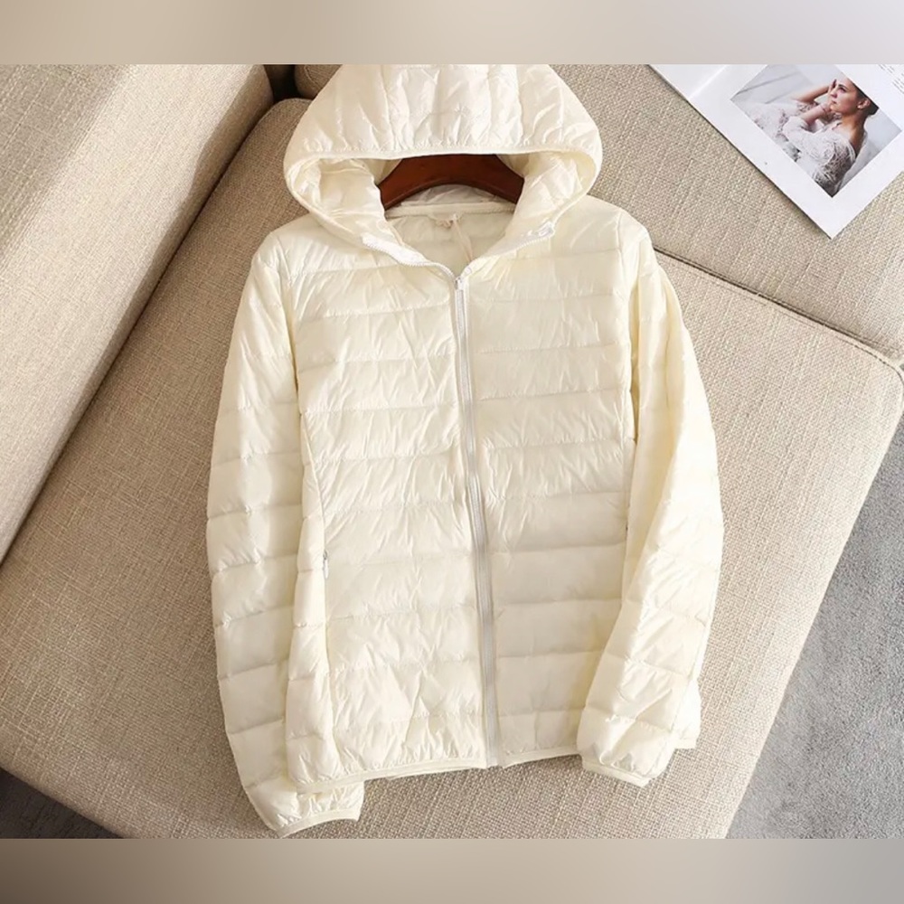 Light weight packable white down jacket with hood